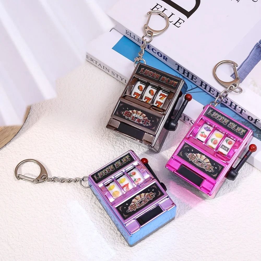 Retro Stress Reliever Keychain - Fruit Slot Machine ulasan dan harga